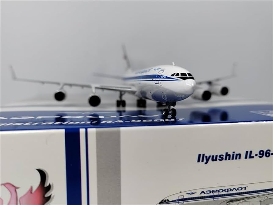 Amazon.co.jp: Phoenix 1:400 完成品 Aeroflot for ILYUSHIN IL