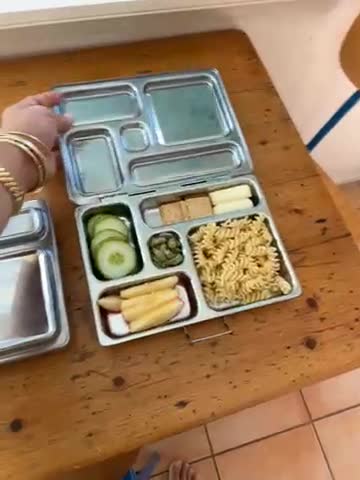 Amazon｜PlanetBox Rover ステンレススチール製弁当箱スタイルランチ