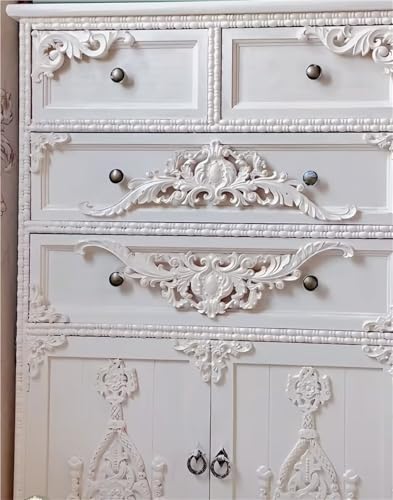 Incrustations de fleurs sculptées sur bois pour restaurer un meuble abîmé - 7