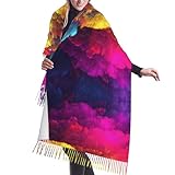 Dimensions : Notre écharpe mesure 196 x 68 cm (77 x 27 pouces), pompons compris. Cette grande écharpe peut servir à la fois d’écharpe traditionnelle, de châle et de couverture. Les franges aux extrémités ajoutent une touche décontractée et séduisante. Portez-la nonchalamment pour accessoiriser votre tenue en toute occasion.