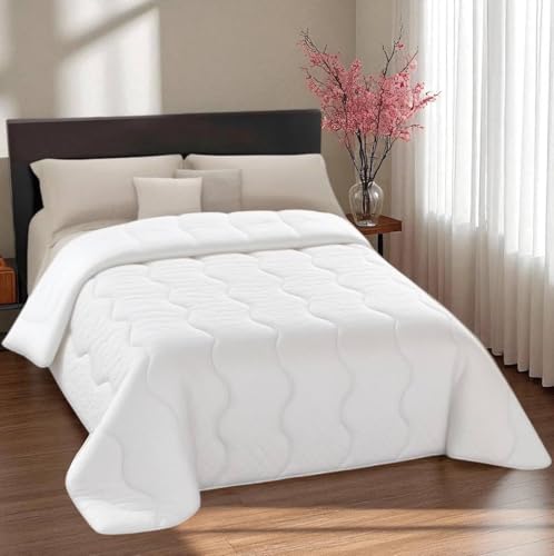 Generico Trapunta Matrimoniale Double Face Medal – Tinta Unita in Microfibra Anallergica, Effetto Mano Pesca, Imbottitura 350 g/m² – Prodotto Italiano (Bianco, Singolo)