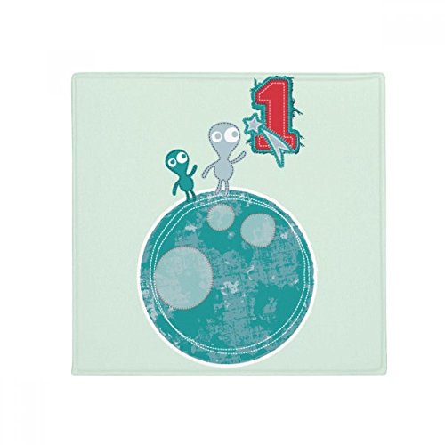 Pet Mat Univers et Monster Alien 80cm | Tapis de sol antidérapant multicolore pour chien et chat - 2