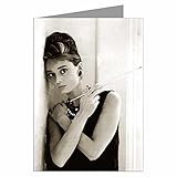 オードリー・ヘプバーン風as Holly Golightly In Breakfast At Tiffany 's Close Up and wearing LBD an Notecardセット