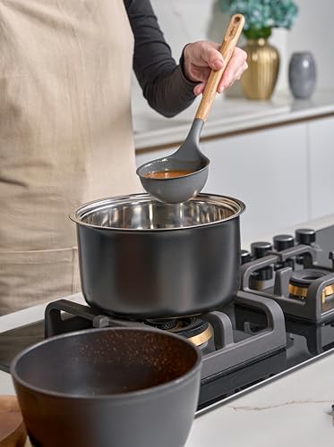 Zyliss Large Ladle, Oak Wood Handle, Soup Ladle for Cooking and Serving with Heat Resistant PBT Head, Anti-Scratch for Non Stick Pans, 30cm, Handwash Only