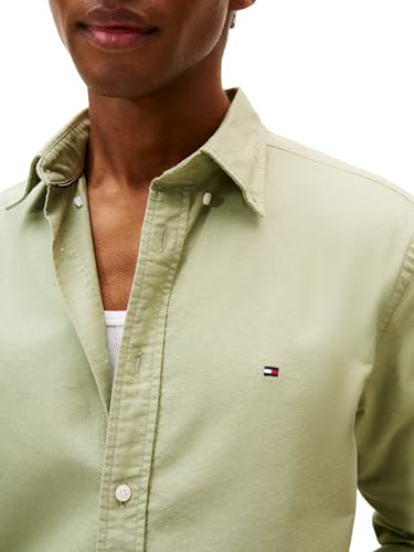 Image of Tommy Hilfiger Men's Long Sleeve Oxford Shirts in Regular Fit, Men's Button Down Shirts, Also Available in Big and Tall