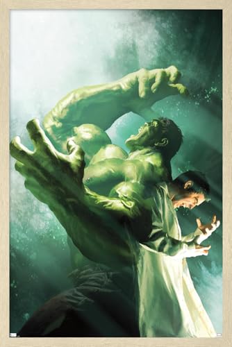 Trends International Marvel Comics Hulk - Incredible Hulk #7.1 Wall Poster, 22.4L x 14.7W, Blonde Framed Version