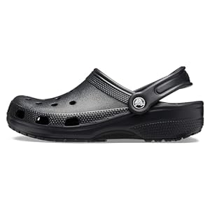 Crocs Europe B.V. 10001 CHOCOLATE Crocs Europe B.V. 10001 CHOCOLATE