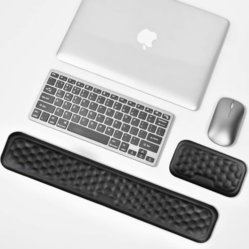 Calyrex Memory Foam Wrist Rest Set