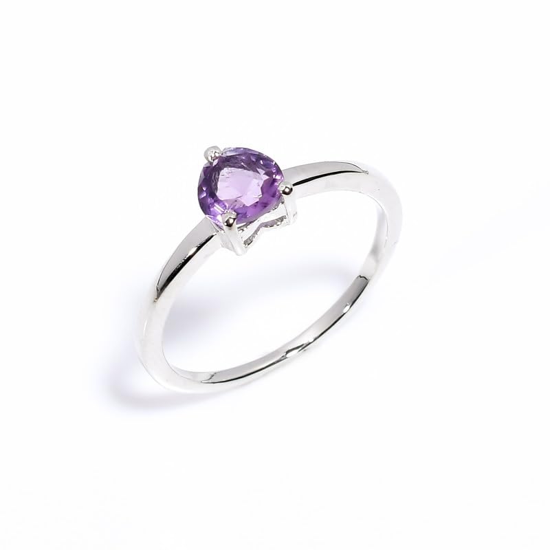 Bague ethnique vintage en argent et améthyste pour sublimer vos tenues de soirée