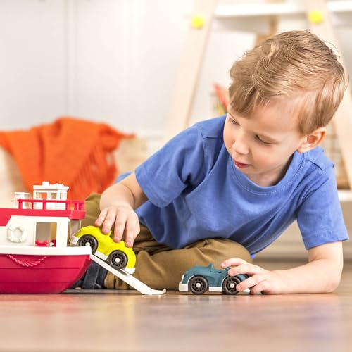 Image of Battat Wonder Wheels Bath Toy Ferry Boat with 2 Cars, Floating Play, Trucks | Pool and bath toy boat with slide-out ramp, wind-up propeller, realistic ferry details, recyclable materials, 1+ Years