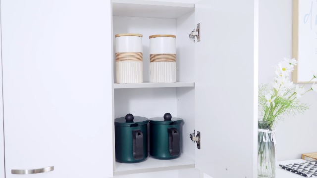 Credenza Cucina HOMCOM Con Luci LED E Prese USB - Mobile Dispensa Moderno, Bianco, 71x40x180 Cm