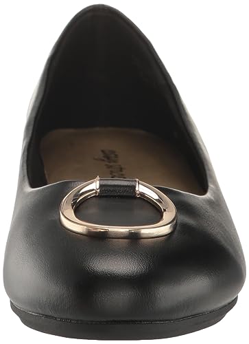 Easy Street Women's Dia Sneaker2