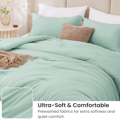 Image of Love's cabin Aqua Queen Comforter Set, 3-Piece Prewashed Bed Set with 1 Comforter (90 x 90 in) & 2 Pillowcases, Lightweight & Breathable for All Seasons