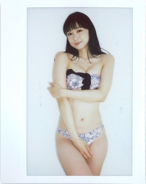 Amazon.co.jp: HIT'S相沢菜々子 1of1 水着ワイドオフショットチェキ