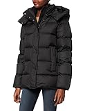 Hochwertiges Material – Die Performance-Oberfläche macht die warme Winterjacke wasserabweisend und winddicht – ideal für die kalte Jahreszeit.