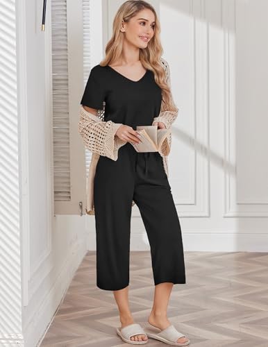 Ekouaer Womens Pajama Sets Soft Cotton Pj Short Sleeve Top with Capri Pants Sleepwear 2 Piece Print Loungewear,S-XXL4