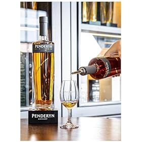 Discover the Essence of Wales: Buy Penderyn Rich Oak Single Malt Whisky - Award-Winning Delight, 70cl, 46% ABV – Penderyn