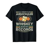 Vinyl-Schallplatten-Album mit 45 Motiven zum Tragen am Weltmusiktag von audiophil Sound Guys. All i need is an Sessel, Whiskey and my Records