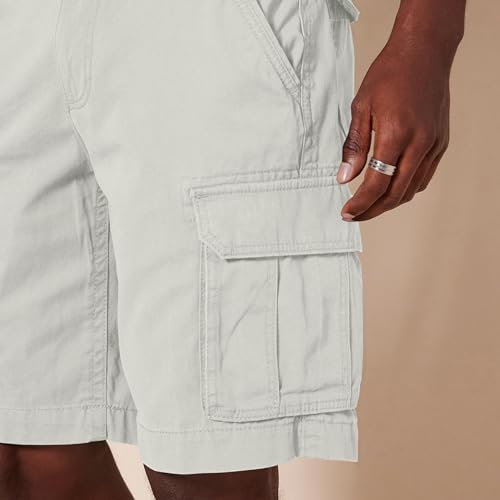 Image of Amazon Essentials Men's 10 inch Classic-Fit Cotton Twill Cargo Shorts with Multiple Pockets, Zip Fly, Button Waist (Available in Big & Tall)