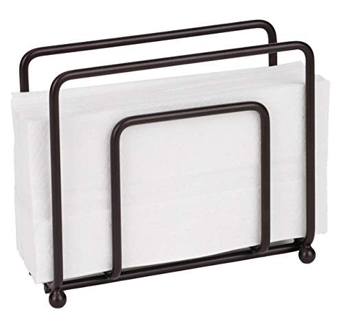 Porte-serviettes marron pour optimiser une petite salle de bain