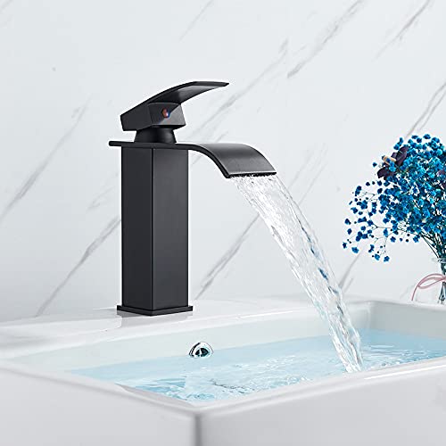 Mitigeur d'eau chaude et froide cascade pour une routine de bain relaxante - 3