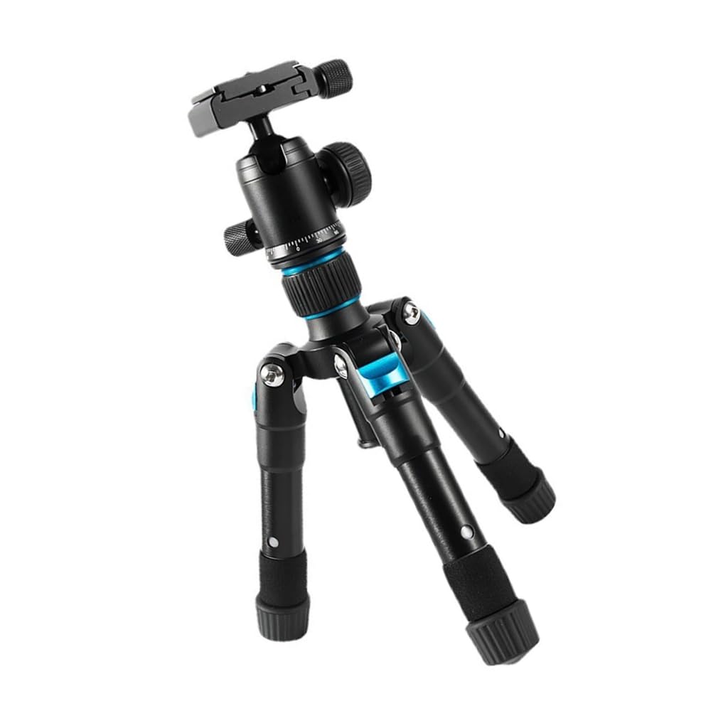 Treppiede compatto da tavolo in alluminio con testa a sfera a 360°, supporta fino a 5 kg per fotocamere reflex digitali e videoregistratori