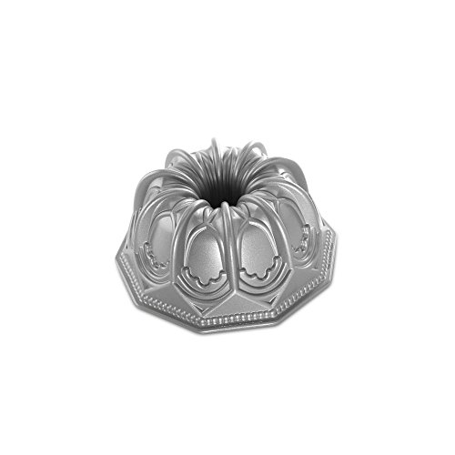 Nordic Ware 88637 Vaulted Cathedral Bundt Pan, oryginalna odlewana aluminiowa puszka wiązana, kolor: srebrny