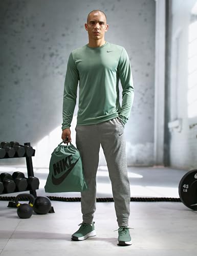 Image of Nike Men's Mid Rise Straight Fit Mesh Sweatpants
