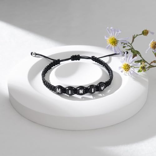 Image of Braided Rope Bracelet Adjustable Jewelry for Family Sisters Mom Grandma BFF | Adjustable black woven rope bracelets with personalized letter engraving.gifts for family, sisters, grandma & best friends