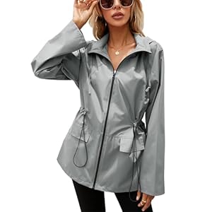 SotRong Pack Away Waterdichte Jassen Vrouwen Lichtgewicht Regenjas Hooded Packable Regenjas Casual Zip Up Outdoor Trenchcoat Dames Mode Bovenkleding Sneeuw Regenkleding