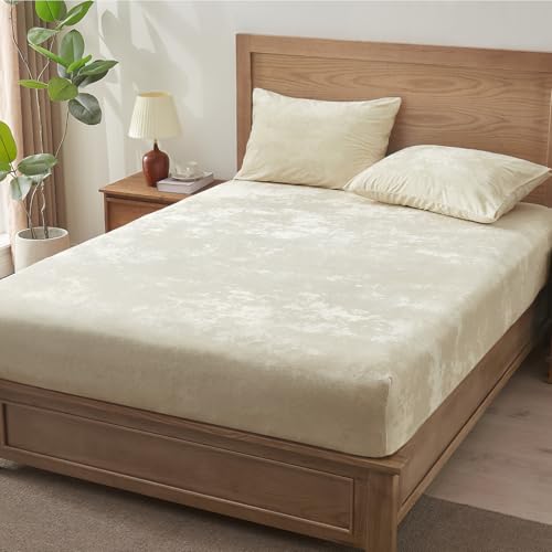 BEDELITE Velvet Fitted Sheet and Pillowcases Set, Luxury Soft Fuzzy Bottom Sheet with Reinforced Elastic Corner Straps, Deep Pocket up to 15 Inch, 1 Fitted Sheet and 2 Pillowcases (Full, Cream)