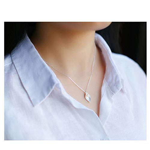 Collier de perles de forme de feuilles ravive la nostalgie des bijoux rétro