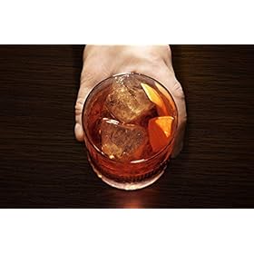 Rosso Antico – Italian red vermouth. The Prince of Aperitifs since 1962. Bottle of 75 cl, 16% ABV.
