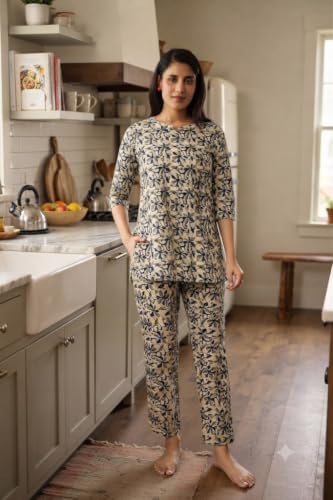Image of Women's Pure Cotton Printed Night Suit,Top and Relaxed Pajama Set, Stylish Sleepwear, Casual Wear