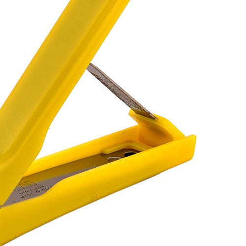 Image of Nail Clipper, Green (Yellow)