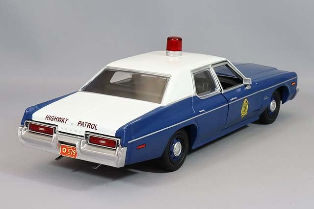 Amazon | グリーンライト 1/24 1975 ダッジ モナコ カンザスハイウェイ