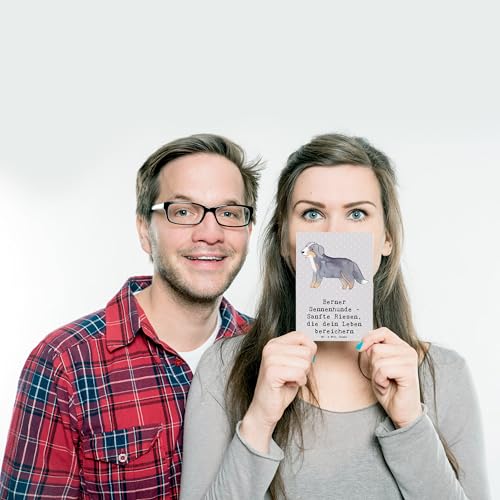 Mr. & Mrs. Panda Postkarte Berner Sennenhund Freude - Geschenk, einzelkarte, Hunderassen Vielfalt, Eigenschaften, liebevolle Hunde, Hund, Postkarten, Grußkarte, Ansichtskarte, sanfte Riesen