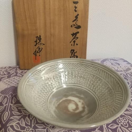 ͍L L Oq O q       z