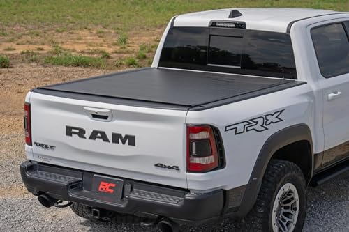 Gator HR1 Hard Roll-Up Tonneau Cover product image