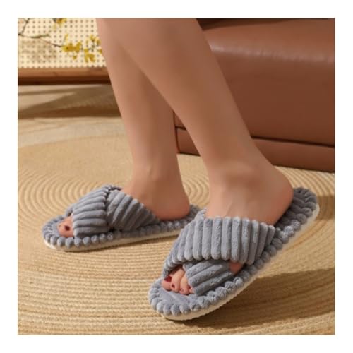 Chaussures de douche et chaussons d'intérieur doux en coton gris