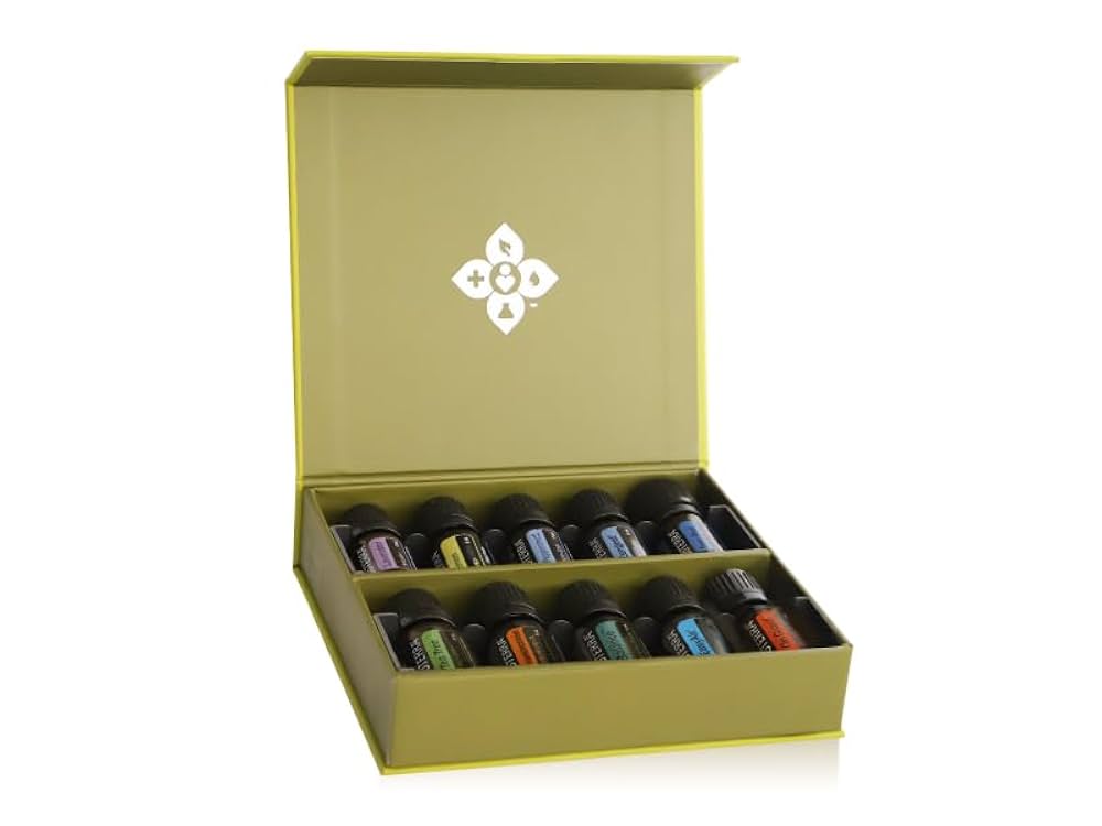 新品　ドテラ　doTERRA　ファミリーエッセンシャルズキット Amazon.co.jp: ドテラ ファミリー エッセンシャルズキット