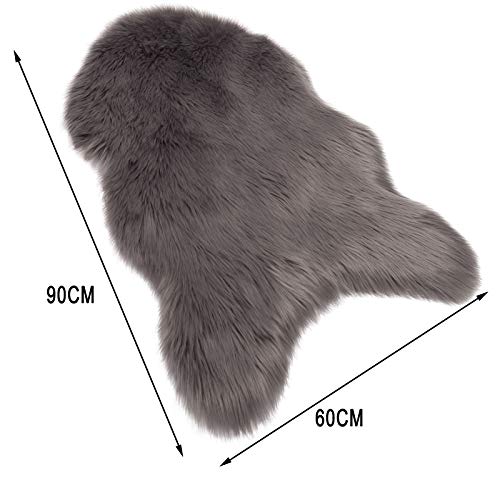 WOLTU Fellteppiche Schaffell, Kunstfell Lammfellimitat Teppich flauschig, Longhair Fell Optik, Dekofell für Stühle, Couch, Sofa Wohnzimmer Schlafzimmer Kinderzimmer, Hellgrau, (90-100) x60 cm