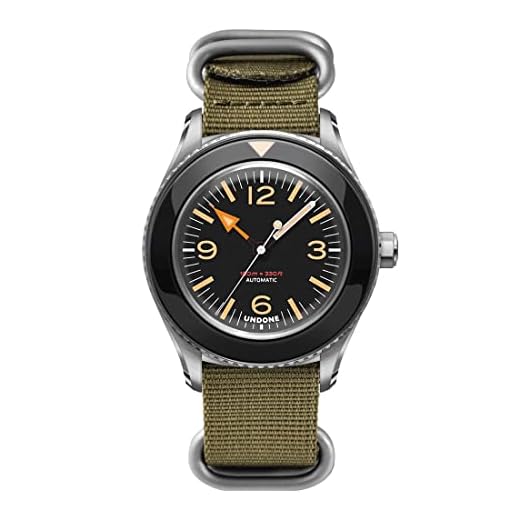 Undone Basecamp Militar Vintage Automático Acero Negro Tela Verde Fecha Hombre Reloj