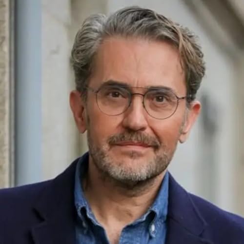 Mam&aacute; est&aacute; dormida, M&aacute;ximo Huerta