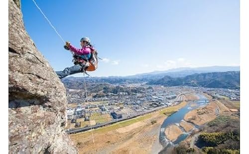 大岩壁をロープで下る!ラペリングツアー体験券 (1名様用)