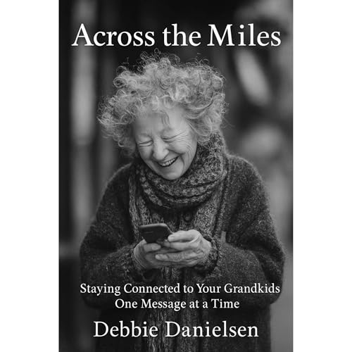 Across the Miles Audiolibro Por Debbie Danielsen arte de portada