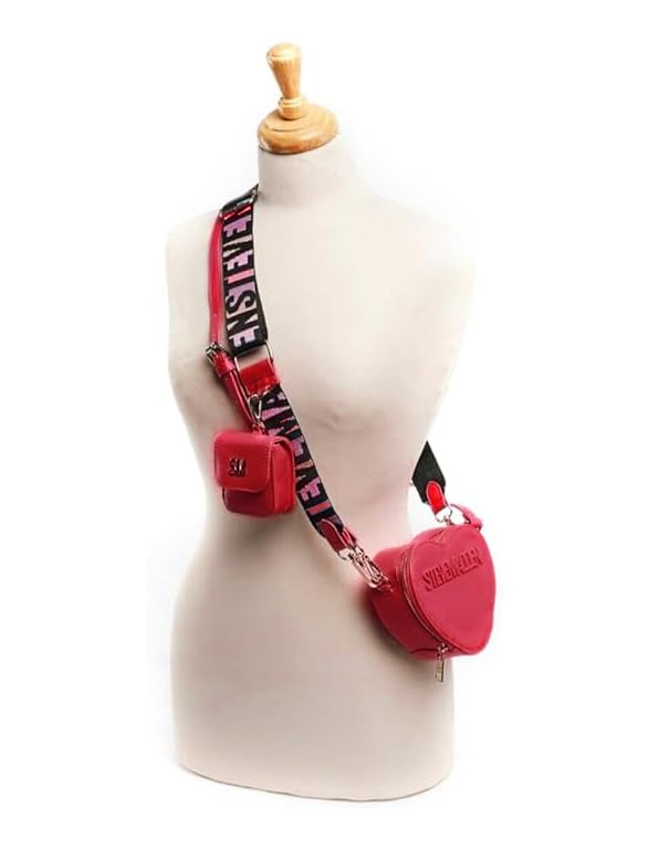 Steve Madden Rosi Heart Crossbody (Crimson)3