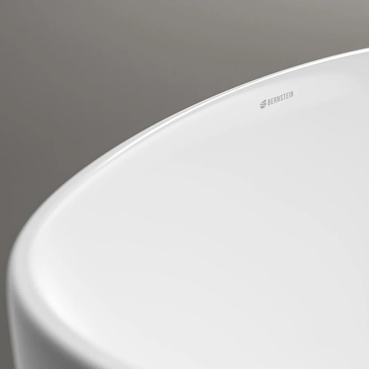 BERNSTEIN - Baignoire îlot ovale design Blanc brillant Acrylique + Bonde et trop plein, 270L - 170x80x58cm (lxLxH) - BELAQUA