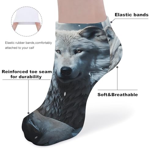 5 Pairs Wolf Sitting in The Snow Ankle Socks for Women Men Casual Crew Socks Athletic Running Low Cut Sock Lightweight & Breathable3
