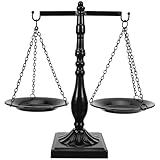 Décoration polyvalente en forme de balance : parfaite pour les bureaux, les étagères ou les tables, cette balance vintage s'adapte à différents espaces et rehausse votre décoration intérieure sans effort